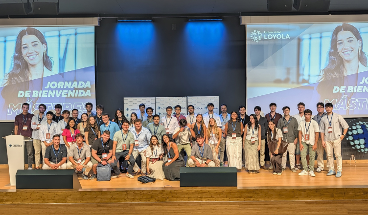 La Universidad Loyola da la bienvenida a 364 nuevos estudiantes de máster en el curso 2026/2027